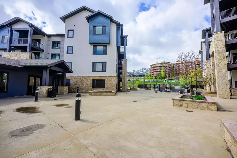 Silverado Lodge at Canyons Village  | 122C One Bedroom Hotel Suite