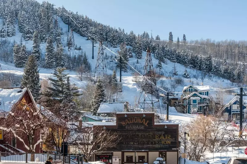 Silverado Lodge at Canyons Village  | 122C One Bedroom Hotel Suite