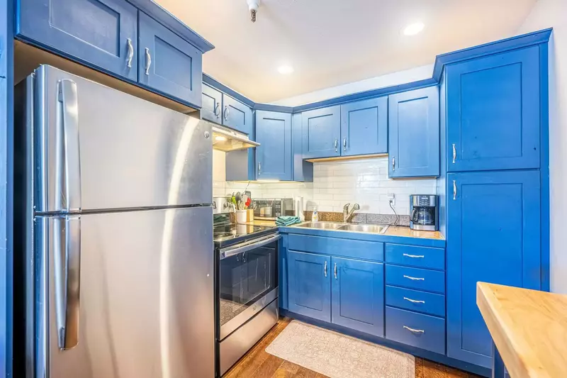 Carriage House at Prospector Square