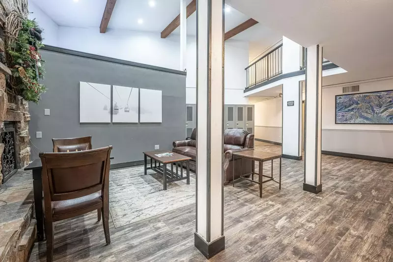 Carriage House at Prospector Square