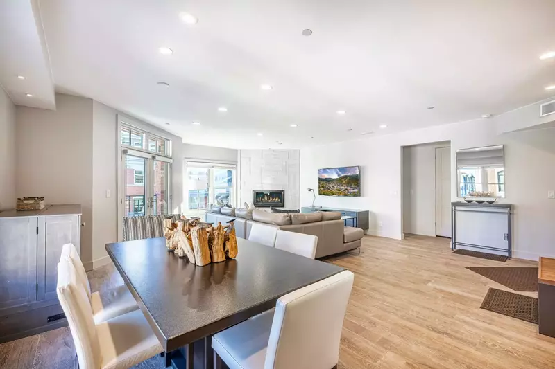 Main Street | Town Lift