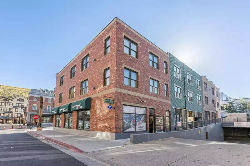 Main Street | Town Lift