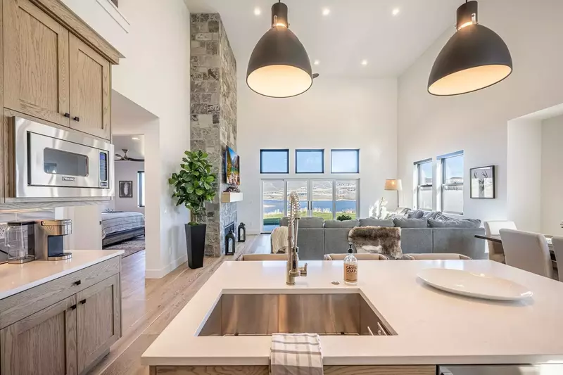 Deer Valley East | 9986 Rail Trail Loop