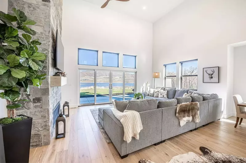 Deer Valley East | 9986 Rail Trail Loop