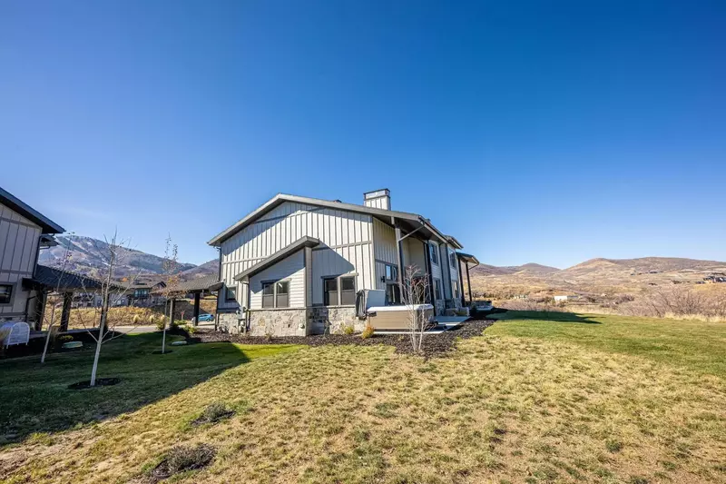 Deer Valley East | 9986 Rail Trail Loop