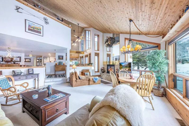 Deer Valley Fawngrove 1486