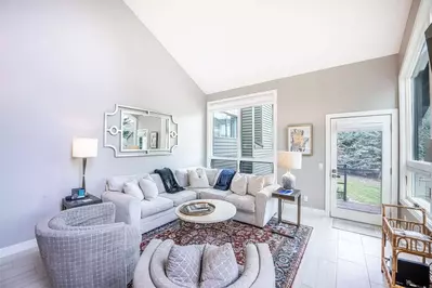 Perfectly Located at Canyons Resort – Park City Designer Red Pine Modern Ski Chalet! The Open Concept Floor Plan is Perfect For Entertaining Family an