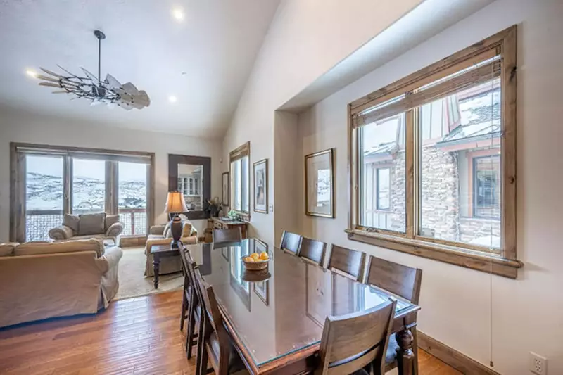 Stillwater | 9922 Vista