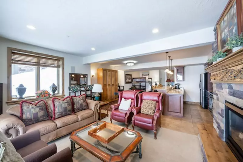 Stillwater | 9922 Vista