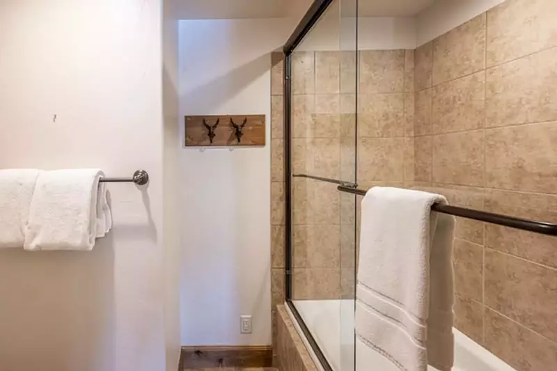 Stillwater | 9922 Vista