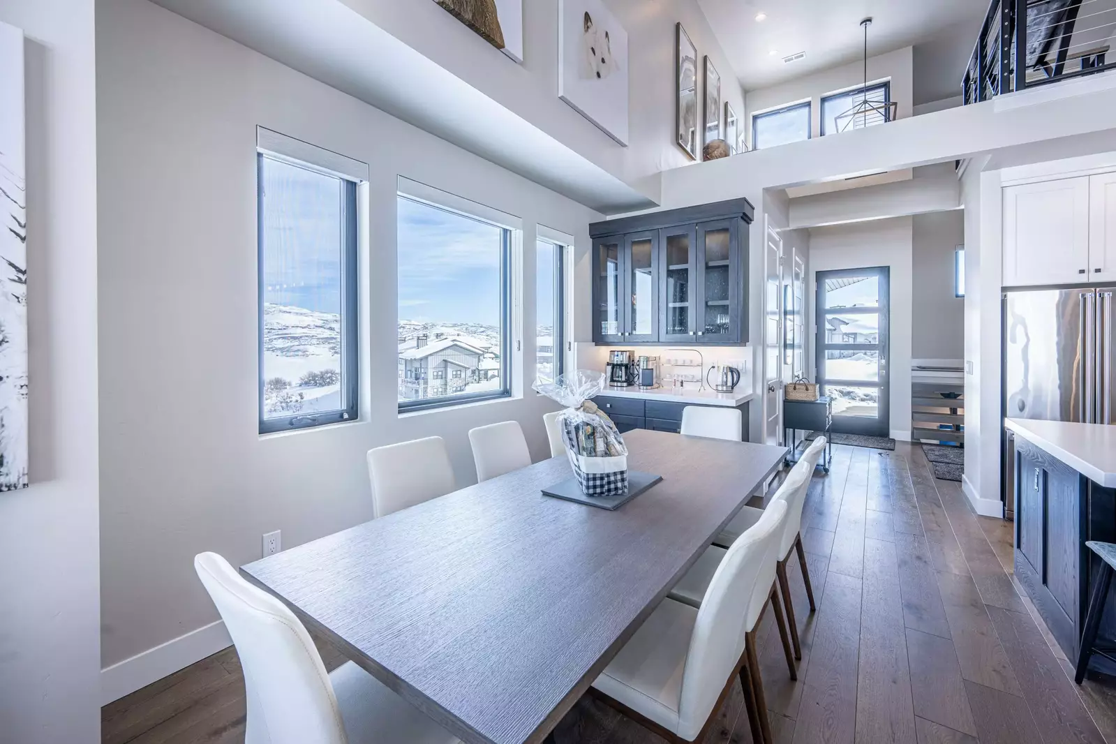 Formal dining area with a beautiful dining table and comfortable seating for up to 8 guests.