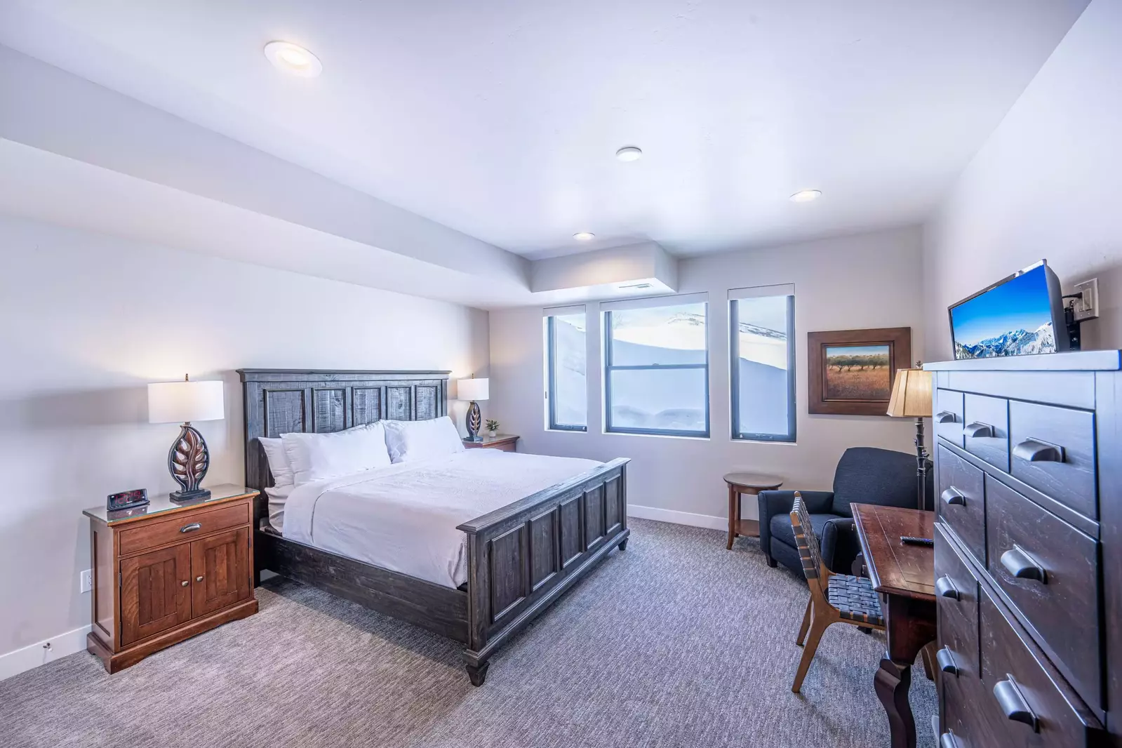 5th Bedroom located in the Basement with own Full Bathroom