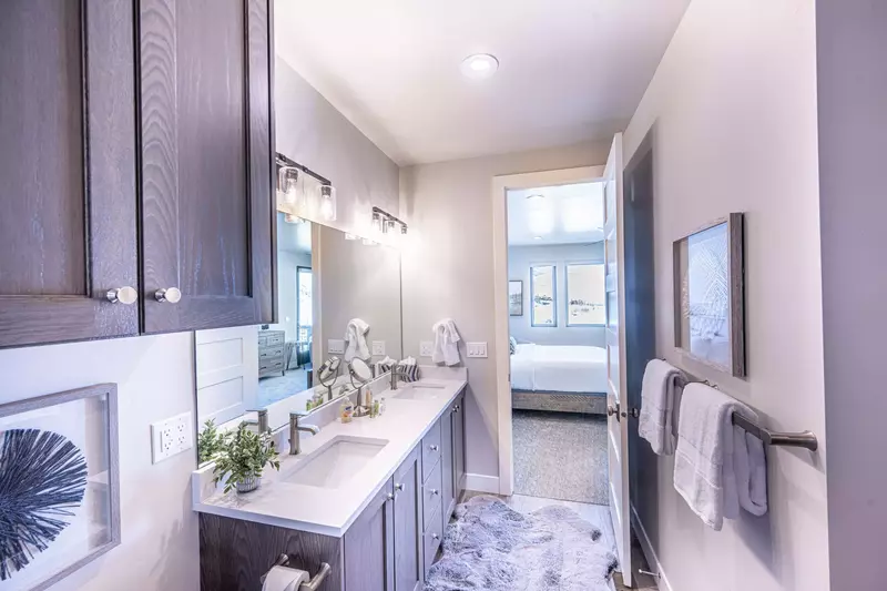 Deer Valley East | Bella Vista | 10077 N Meer