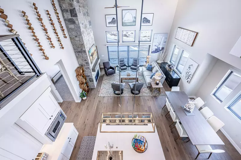 Deer Valley East | Bella Vista | 10077 N Meer