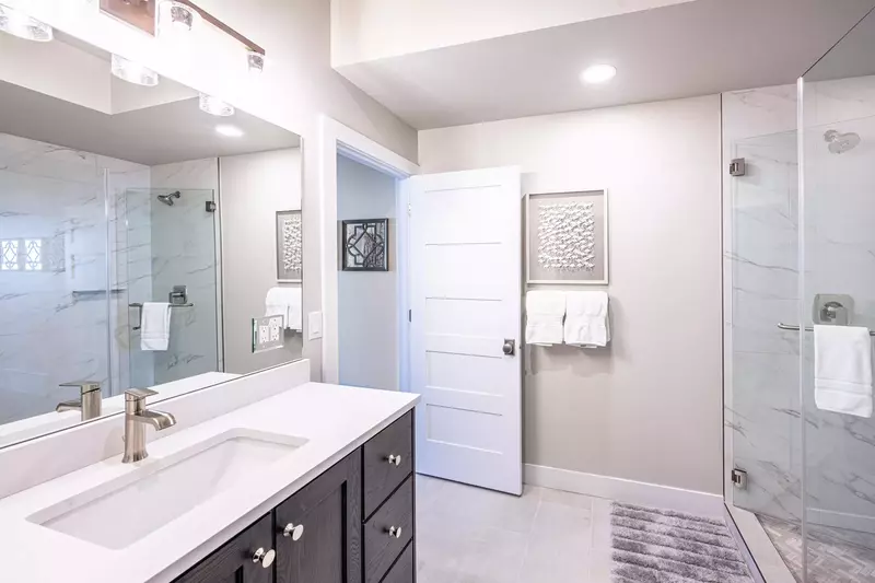 Deer Valley East | Bella Vista | 10077 N Meer