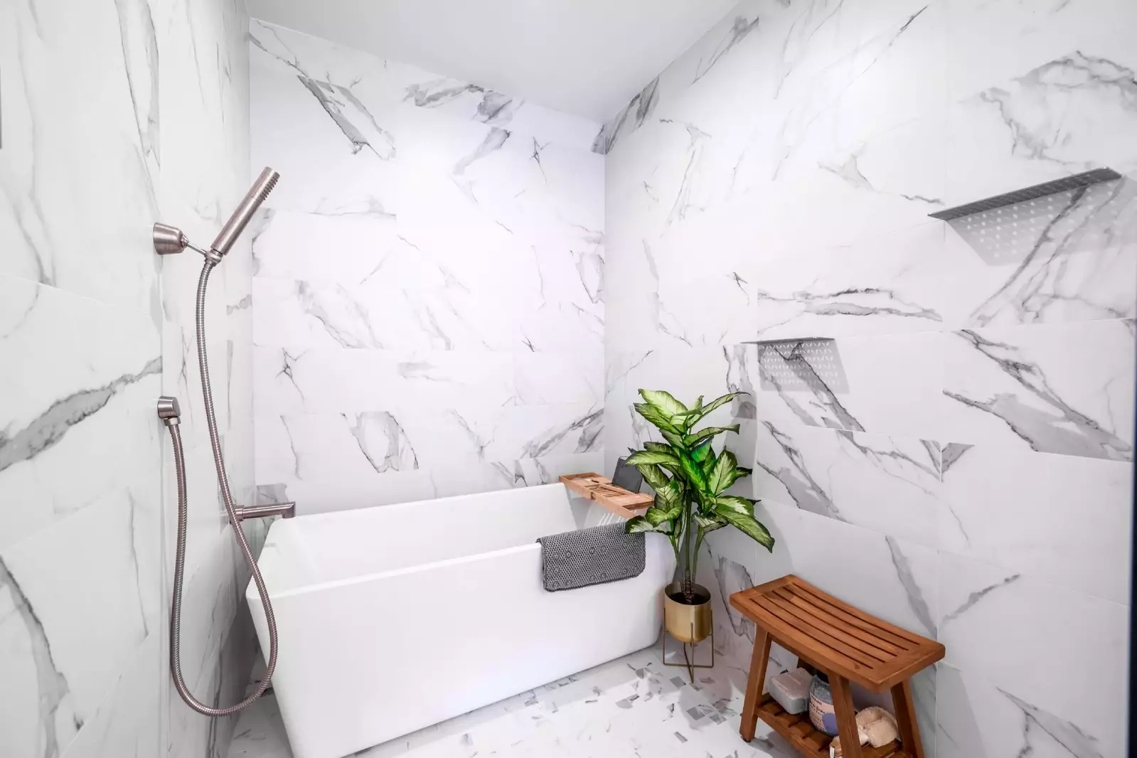 Deer Valley East | 9943 Meer