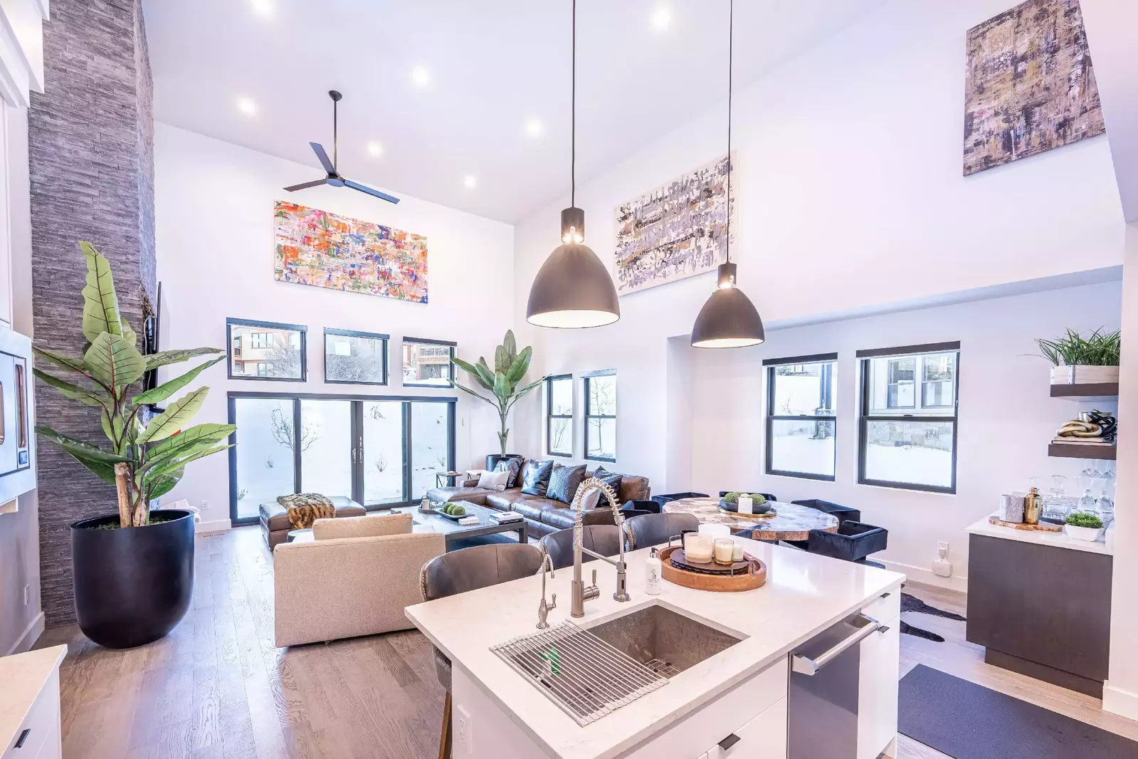 Deer Valley East | 9943 Meer