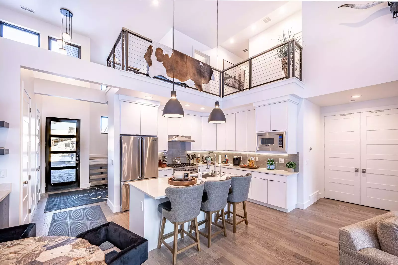 Deer Valley East | 9943 Meer