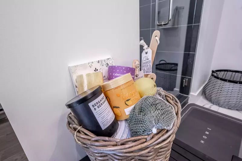 Deer Valley East | 9943 Meer