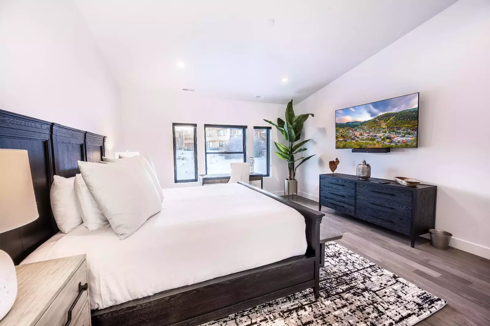 Deer Valley East | 9943 Meer