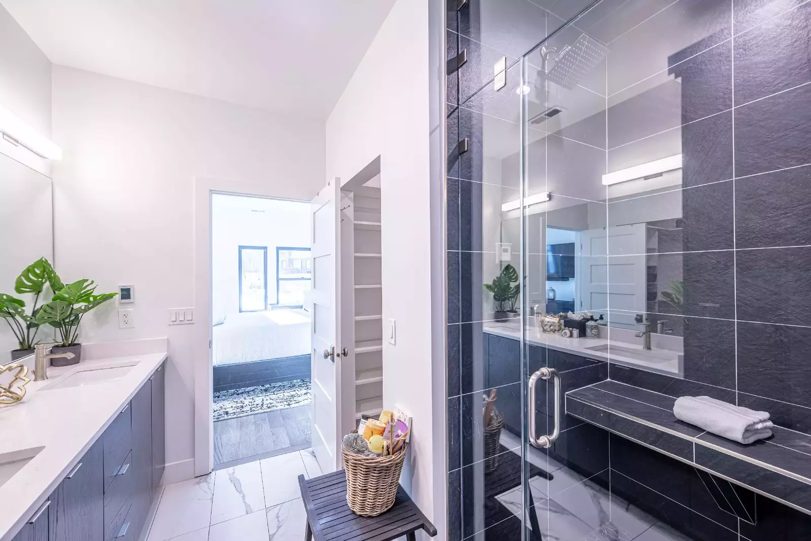 Deer Valley East | 9943 Meer