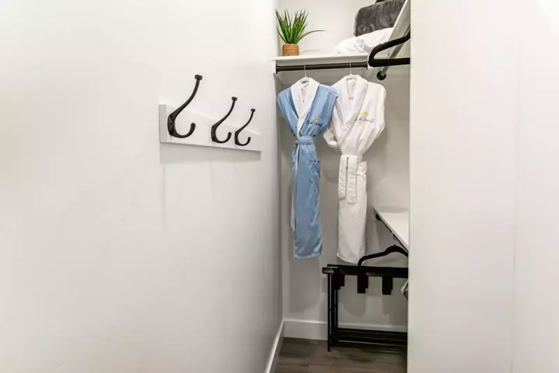 Deer Valley East | 9943 Meer