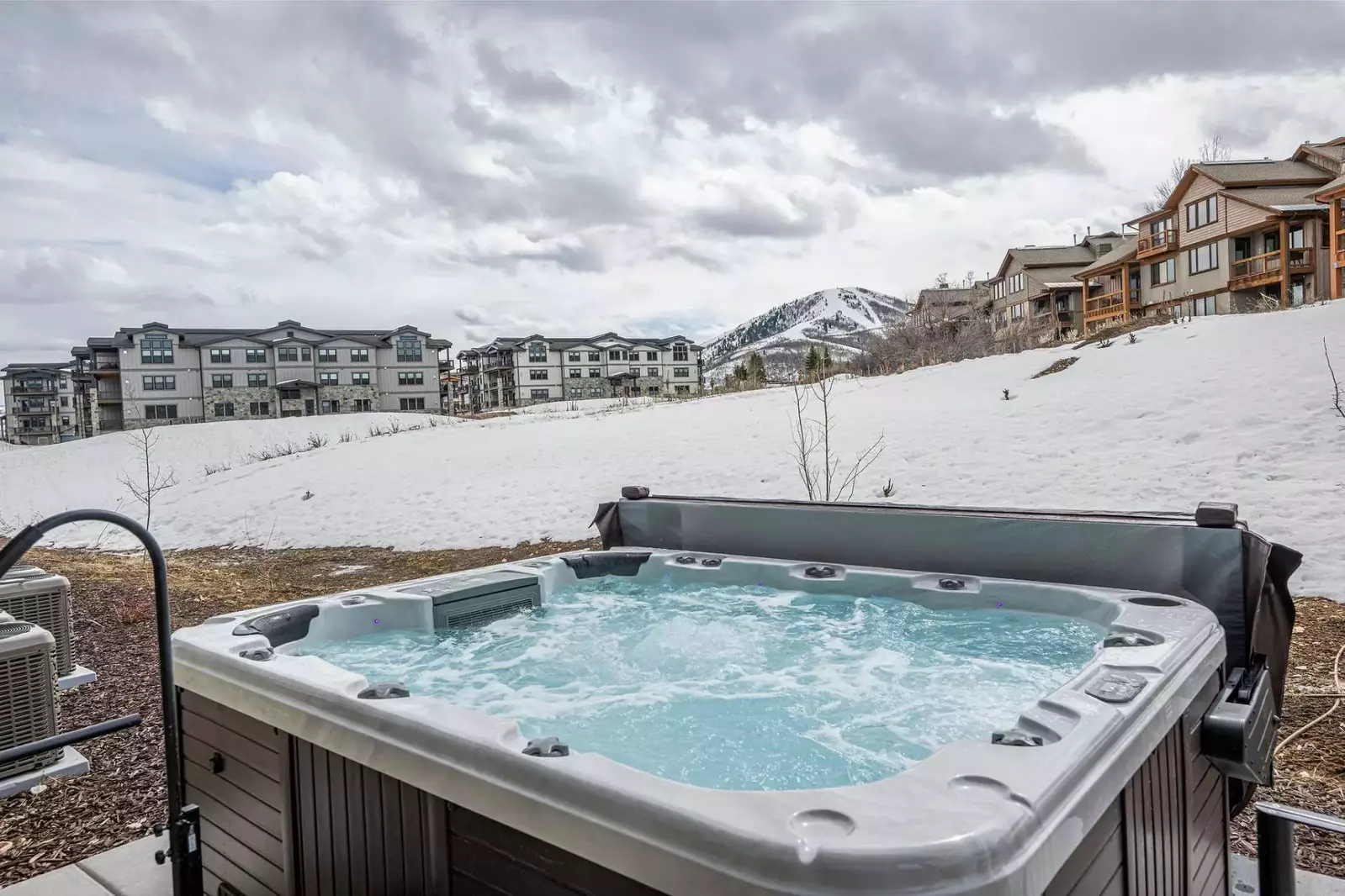 Deer Valley East | 9943 Meer