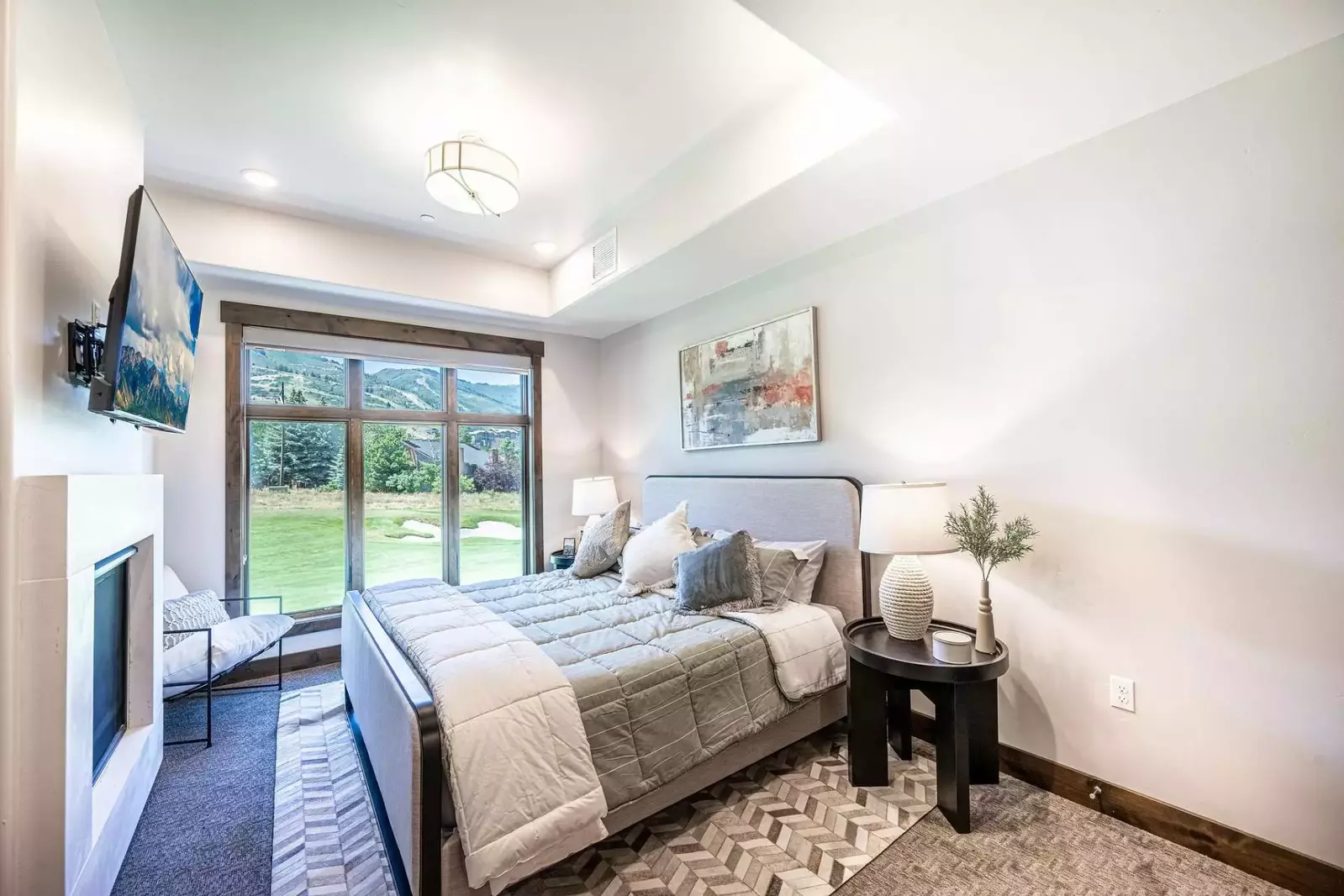 Encapsulated with amazing views of the Canyons