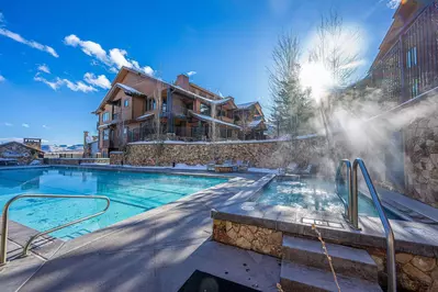 Canyons Village Ski Condo – Juniper Landing