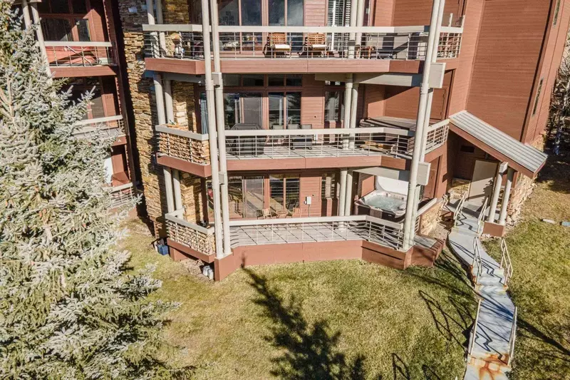 Enjoy the fascinating outdoor views of Deer Valley