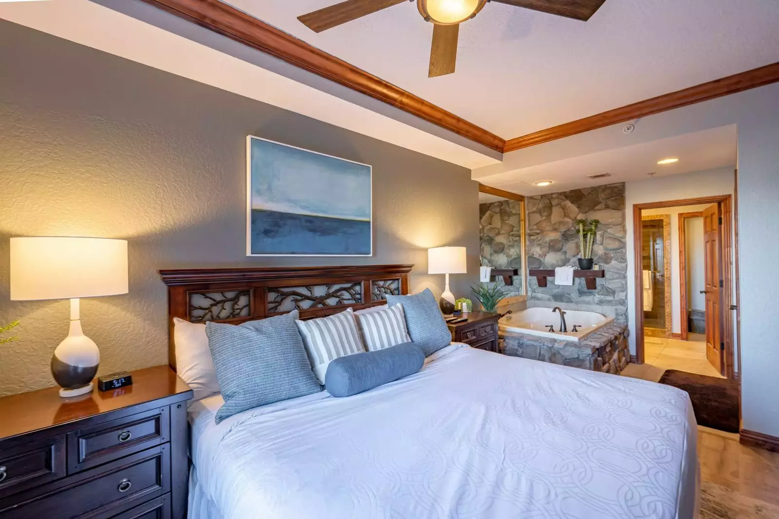 New King Bed by the Bath Tub