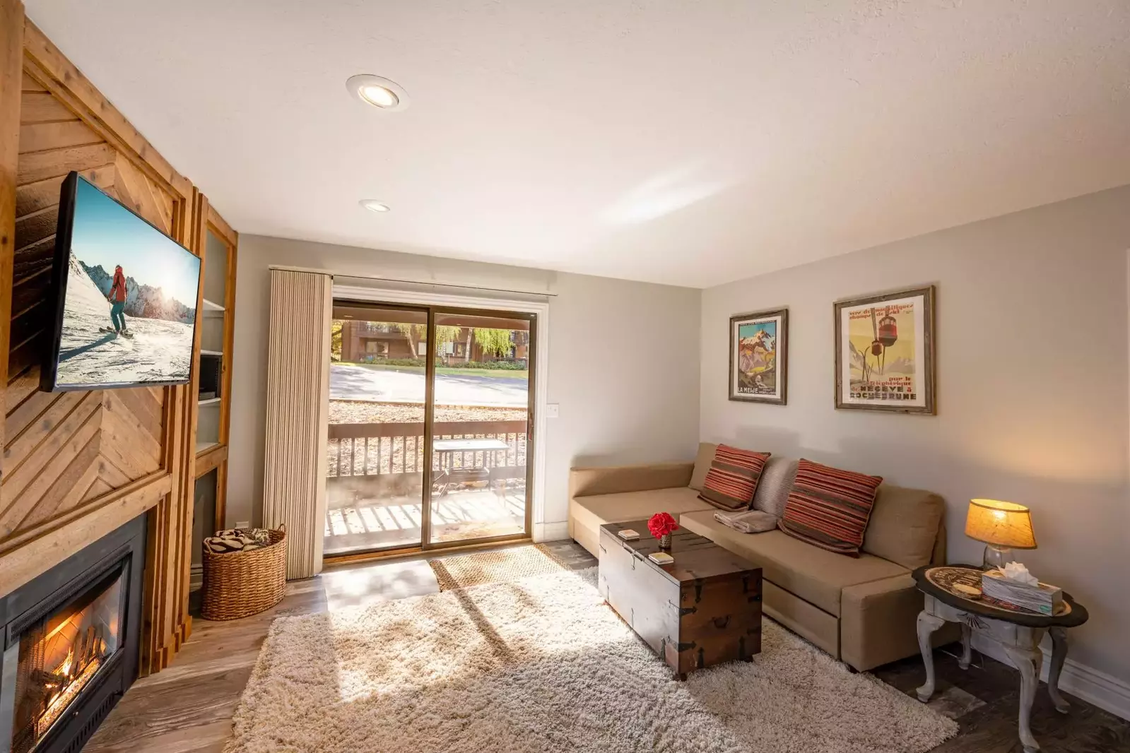 Freshly Updated Redpine First Floor Home - All New Paint, Hardwood Flooring, Sofa Sleeper, Private Patio, Gas Fireplace, Smart HDTV