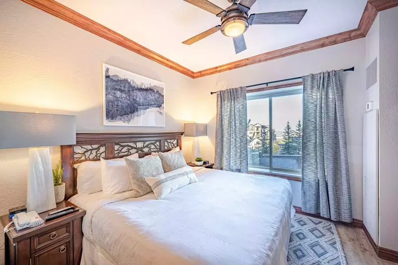 Guest Suite new king bed