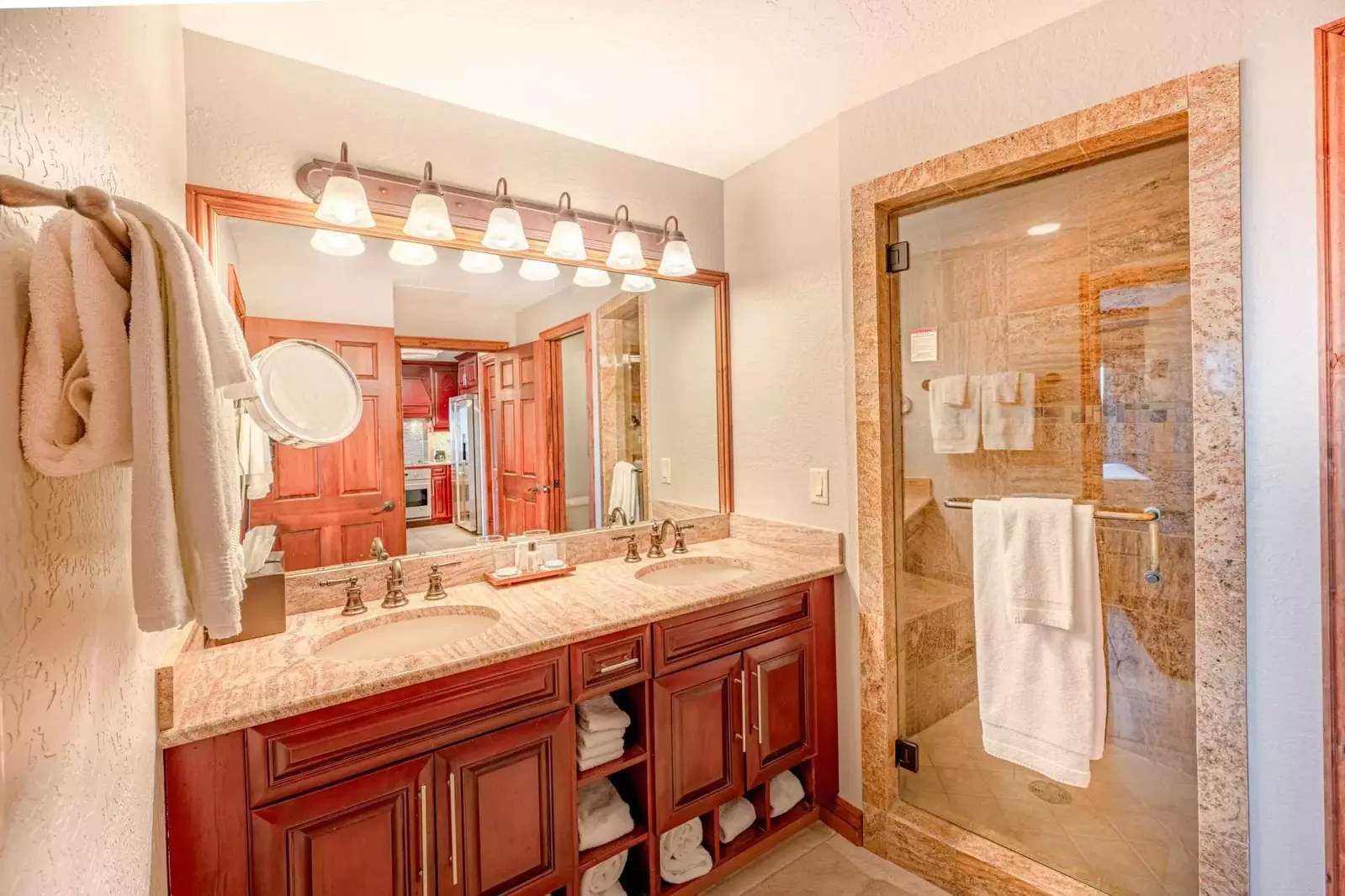 En suite Bathroom with Steam Shower