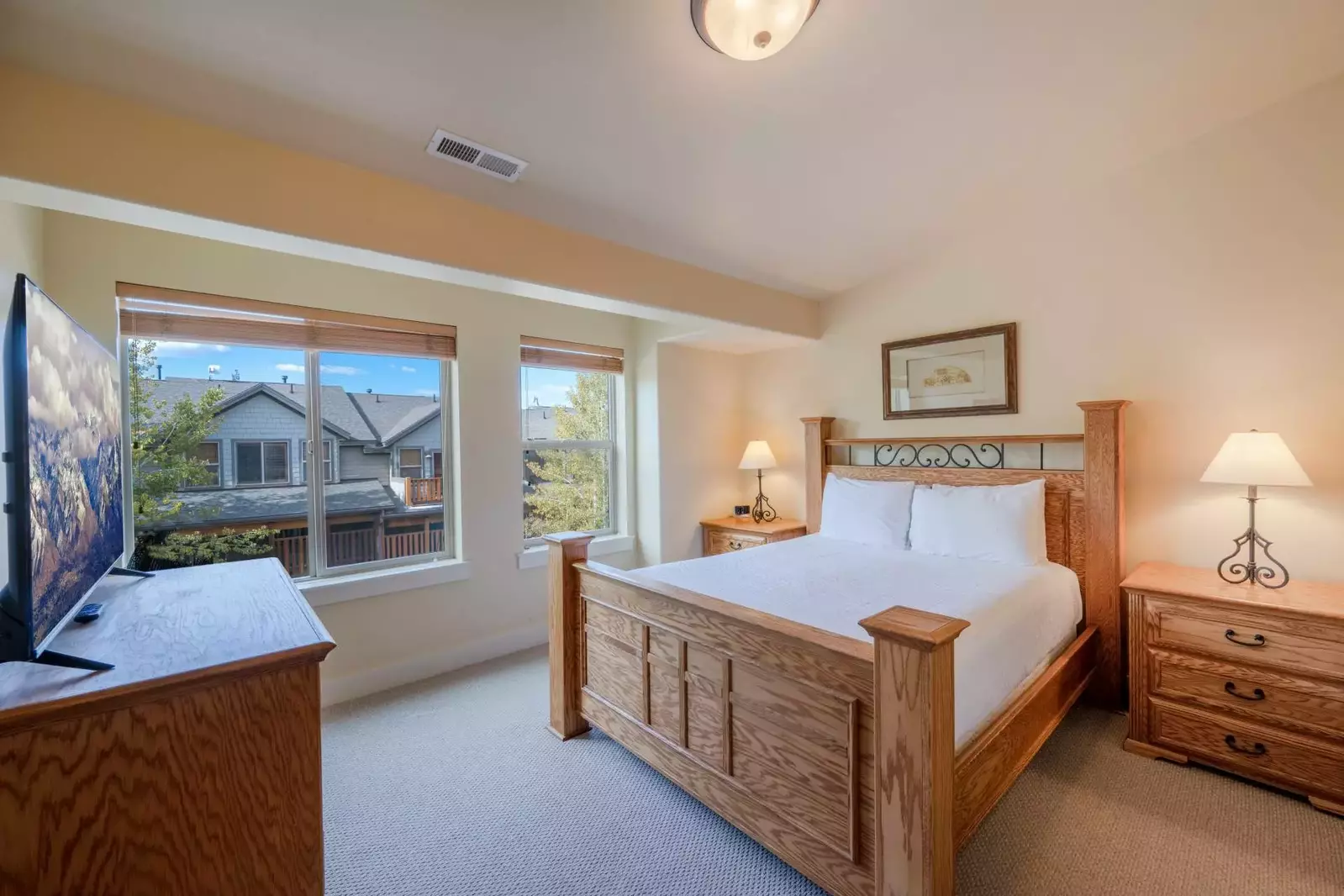 Queen size bed and flat screen TV