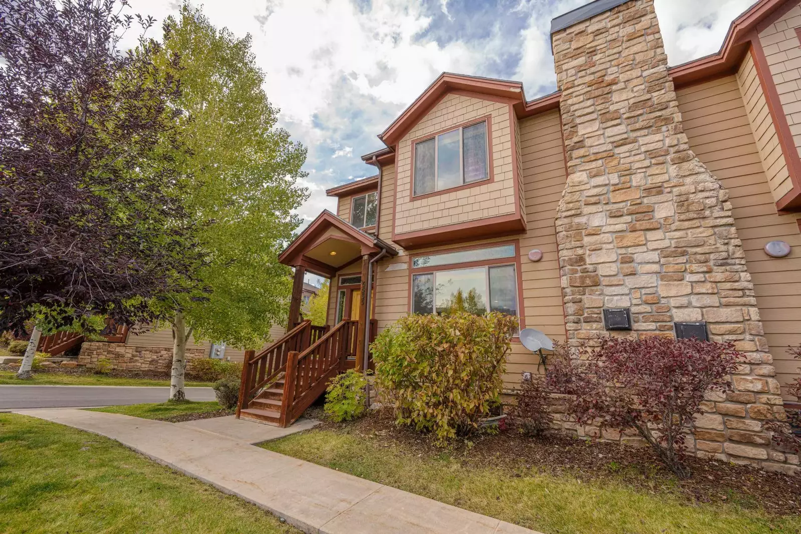 Located 5 mins away from Park City Resort