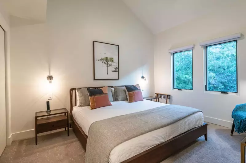 Guest Room located on the 2nd Floor with a Kingbed