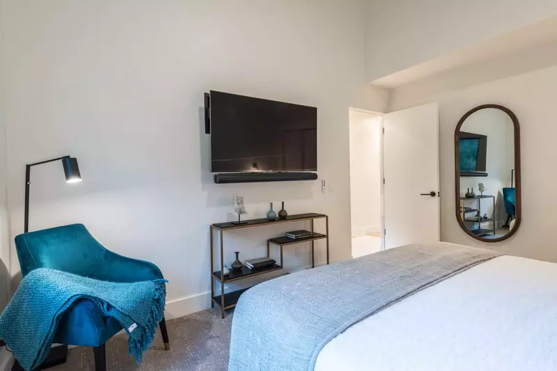 Guest Room located on the 2nd Floor with a Kingbed