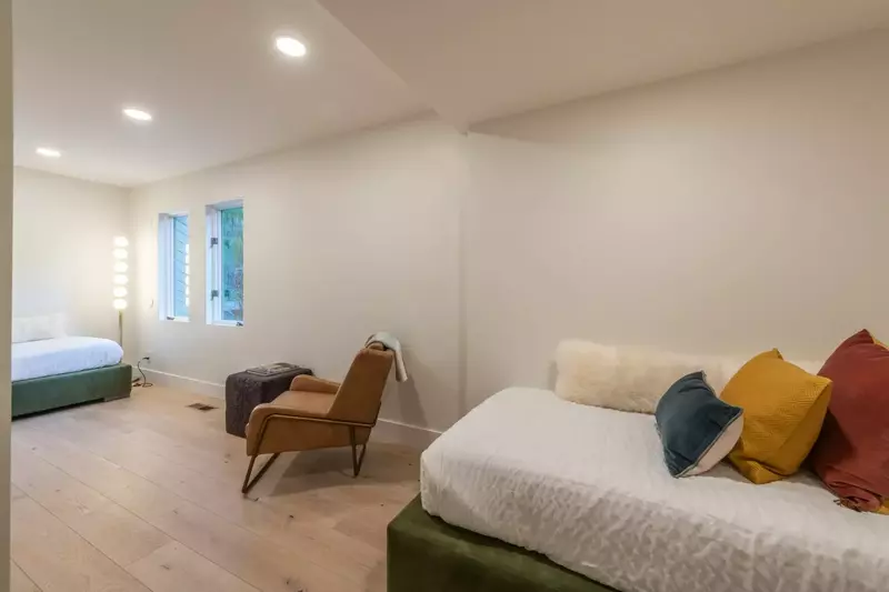 Guest Suite with Twin beds located on the First Floor