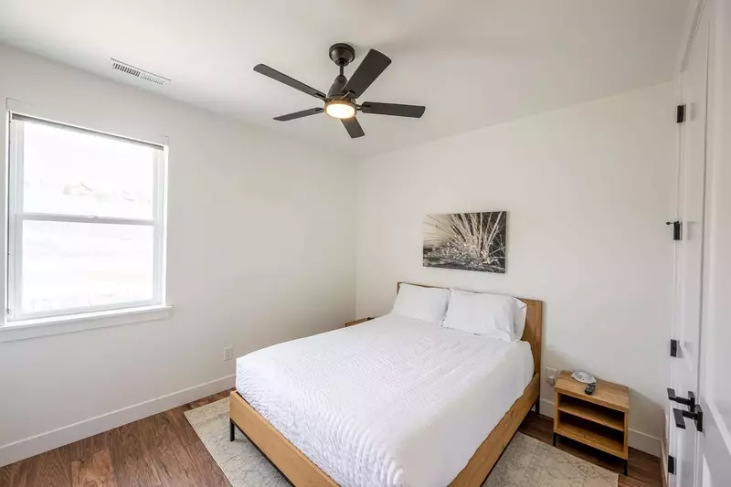 Guest suite with high end Queen size memory foam mattress