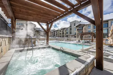 Welcome to Blackstone at Canyons! The hot tub is the perfect place to relax and unwind after a chilly day on the slopes! Need to wear your little ones