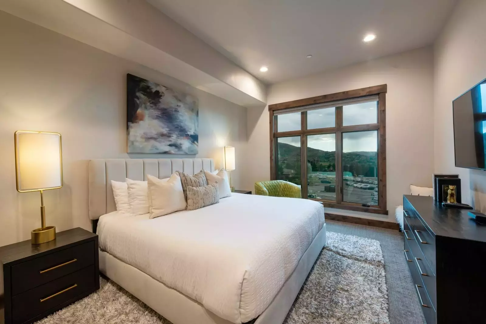 The Calm & Restorative Guest Suite Features a Beautiful King Size Bed, Hardwood Flooring, New HDTV, New Lamps, Hardwood Floor, New Rugs, Oversized Tub