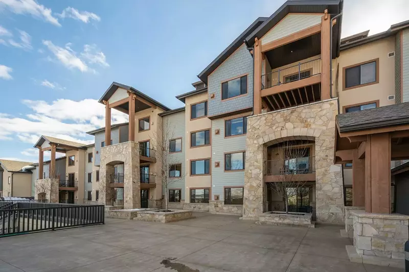 Modern updates and amenities located near the base of Canyons Resort