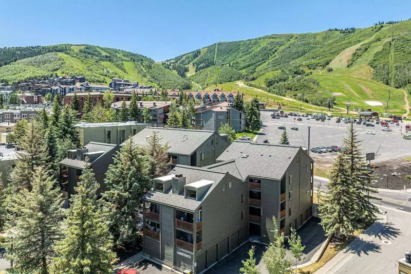 Powder Point at Park City Mountain – 5 Minute Walk to Skiing! || Park City Mountain Resort, Park City Mountain Airbnb, Park City Mountain VRBO