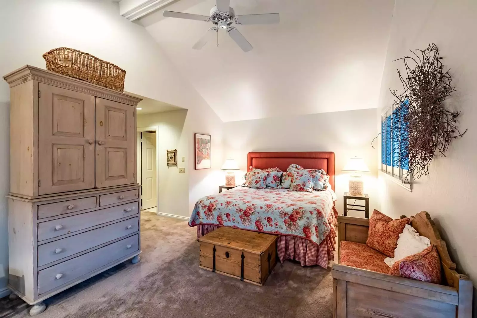 Master bedroom #1 - king bed, lounge area and en suite bathroom.