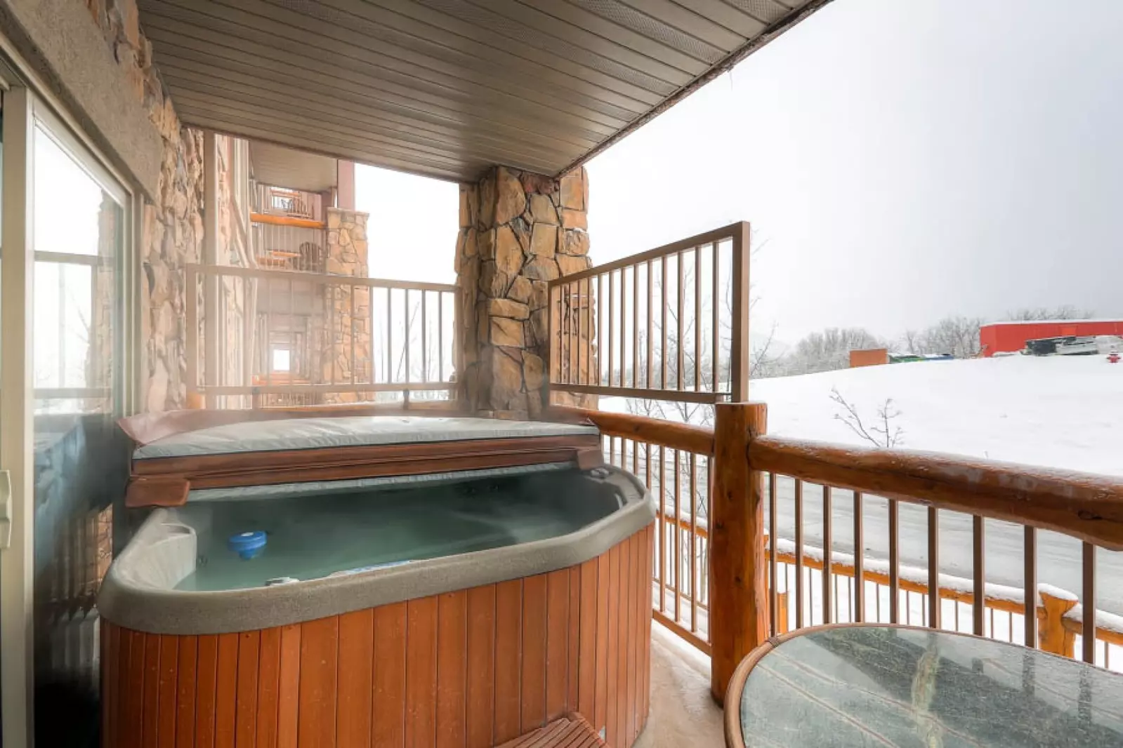 Ski In / Ski Out Westgate Resort 4 bedroom w Private Hot Tub!