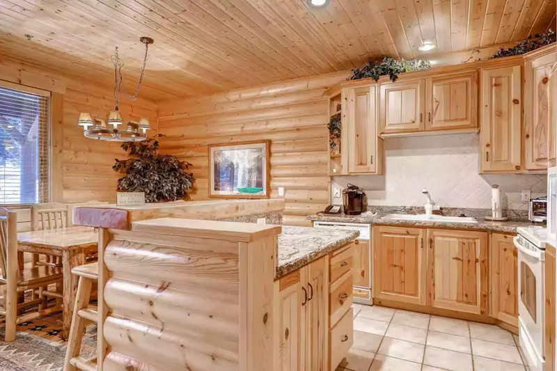 Fully equiped kitchen.