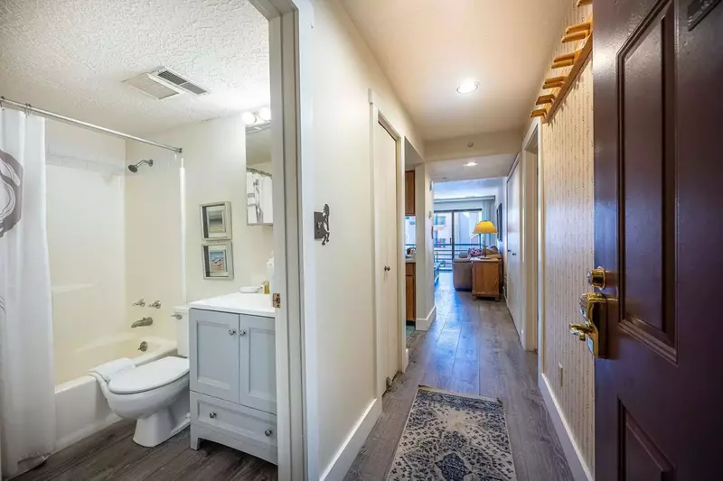 New Claim | Prospector Square