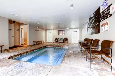 Fantastic amenities available at Lift Line Condo - including a large hot tub with private bathrooms and spacious sauna.