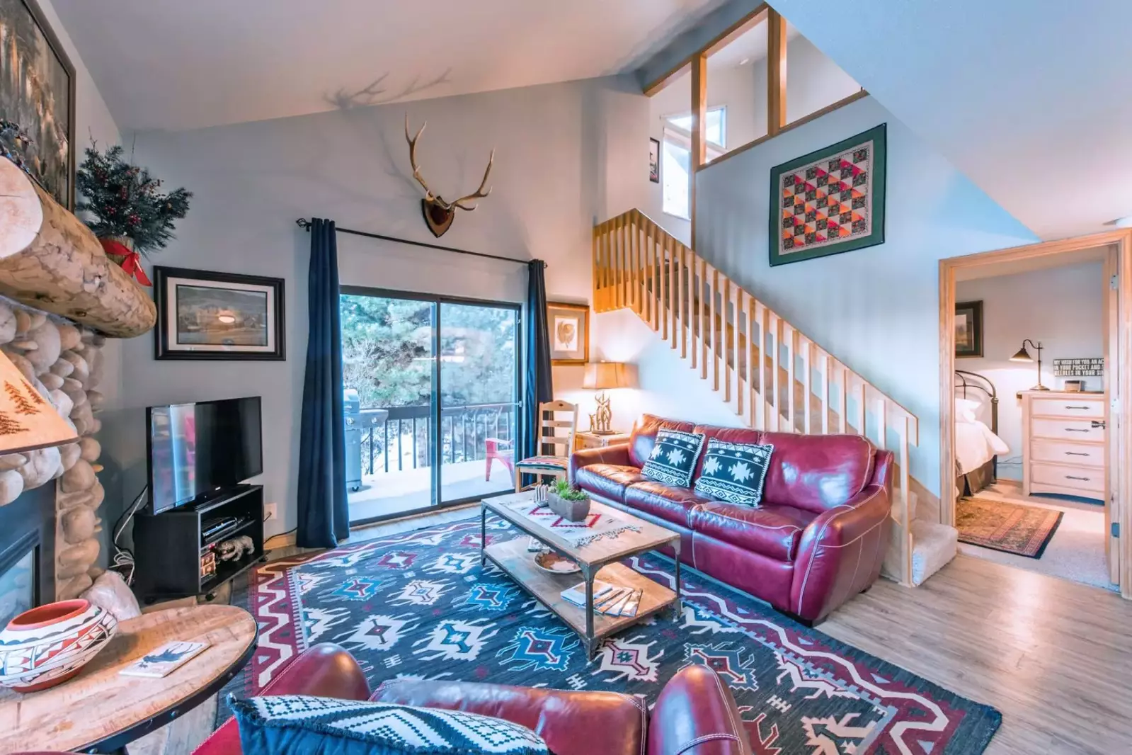 Welcome to this Newly Remodeled Top Floor Unit at Canyons Resort! This home is located in Building P of Red Pine Condos. It features wood flooring, up